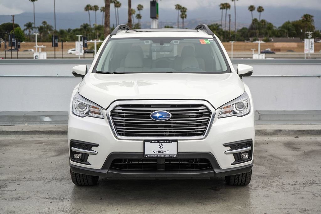 Used 2022 Subaru Ascent Limited w/ Technology Package AWD/4WD image 3