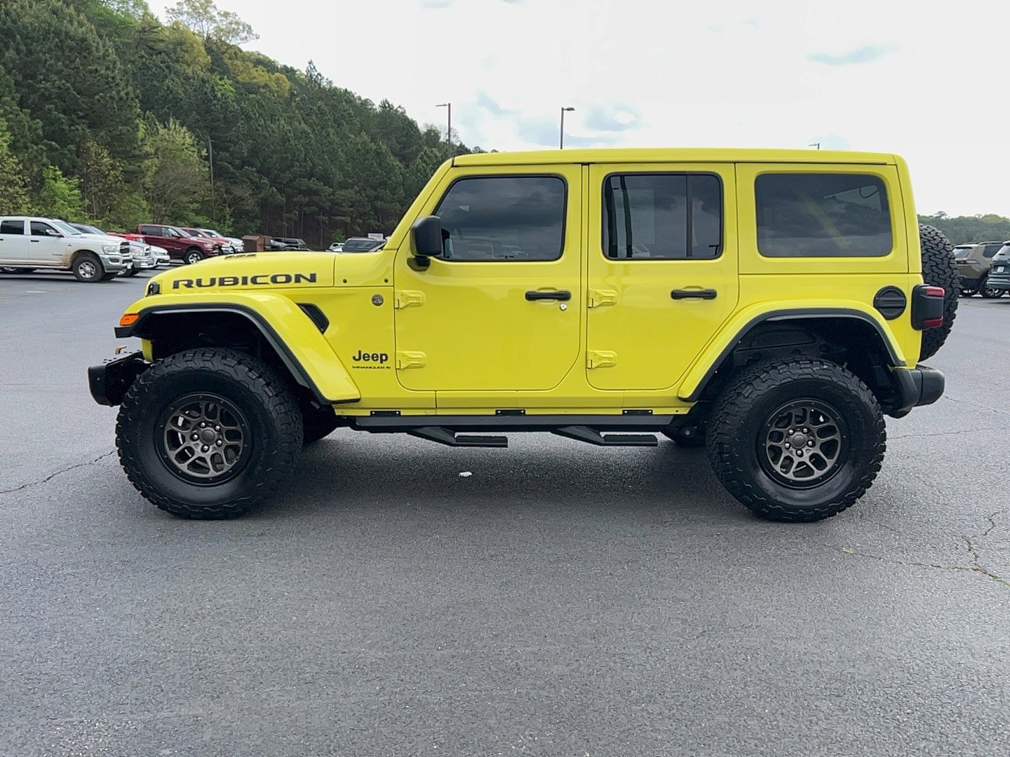 Used 2023 Jeep Wrangler Unlimited Rubicon 392 w/ Xtreme Recon 35" Tire Package AWD/4WD image 8