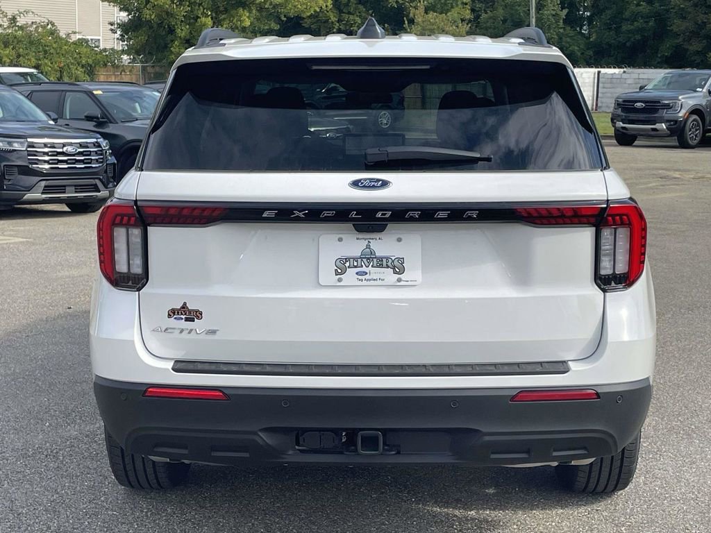 New 2025 Ford Explorer Active image 4