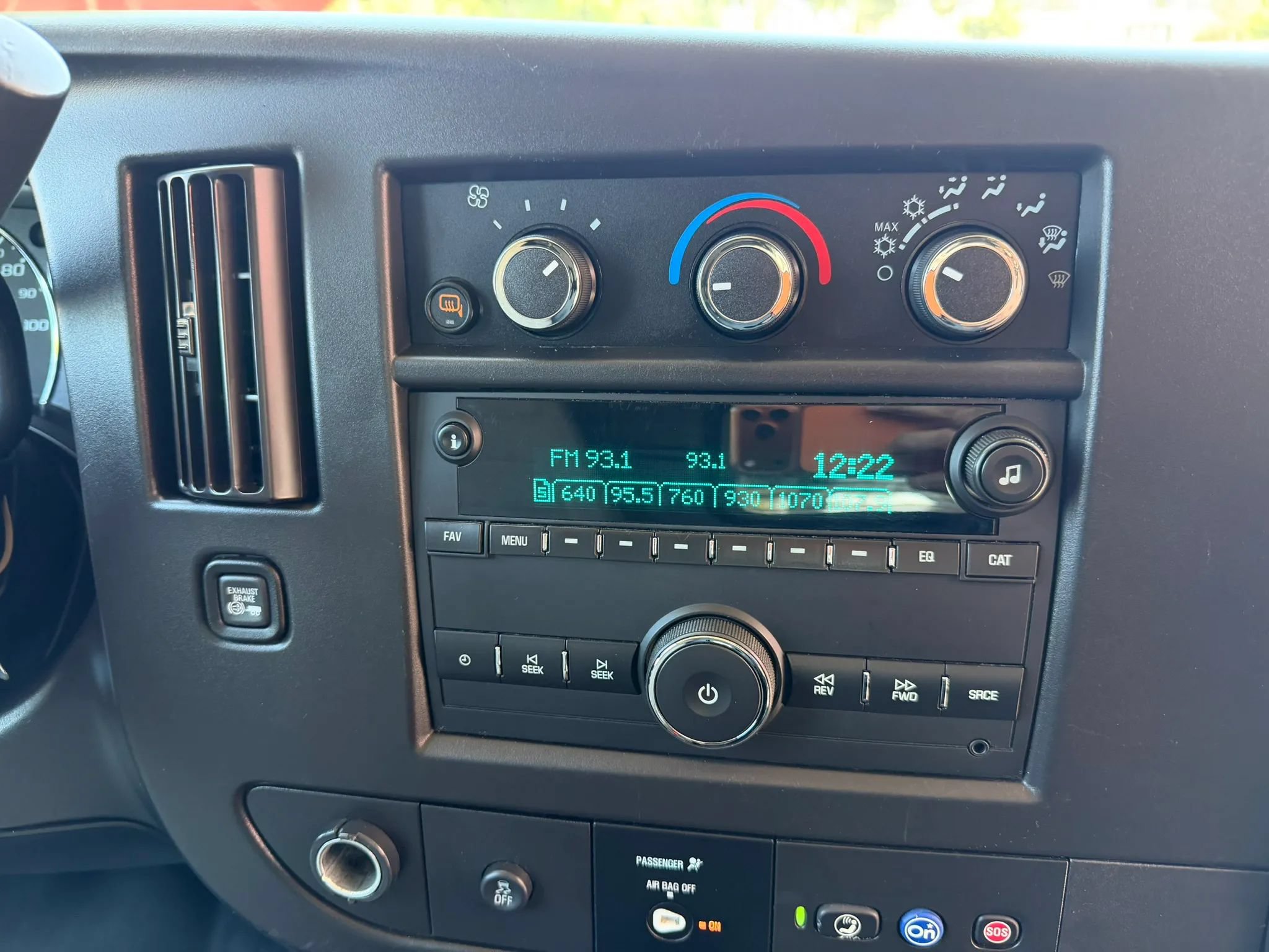 Used 2022 Chevrolet Express 2500 w/ Driver Convenience Package RWD image 24
