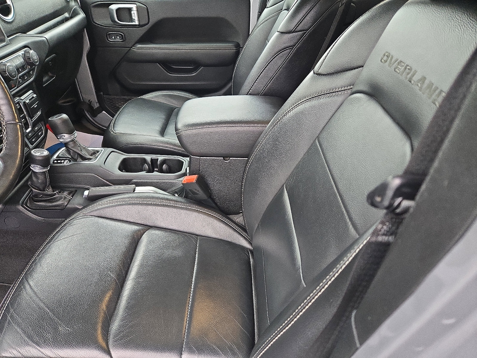 Used 2020 Jeep Gladiator Overland image 10