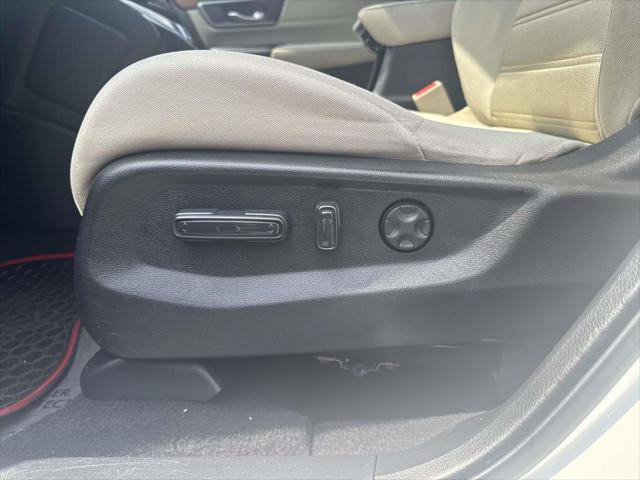 Used 2017 Honda CR-V EX image 16