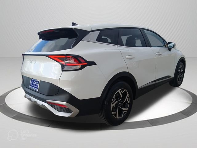 Used 2024 Kia Sportage LX image 4