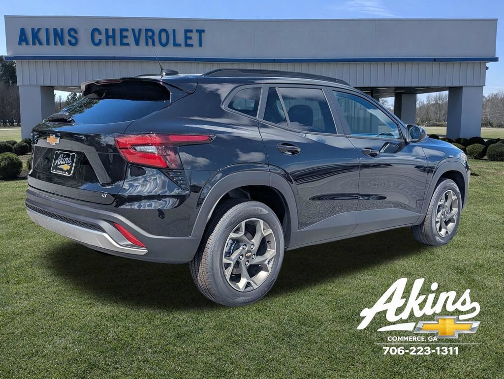 New 2026 Chevrolet Trax LT w/ LT Convenience Package FWD image 4