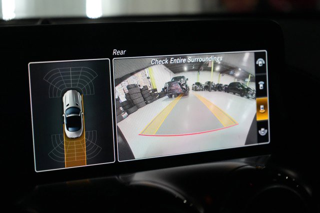 Used 2020 Mercedes-Benz AMG GT R image 22