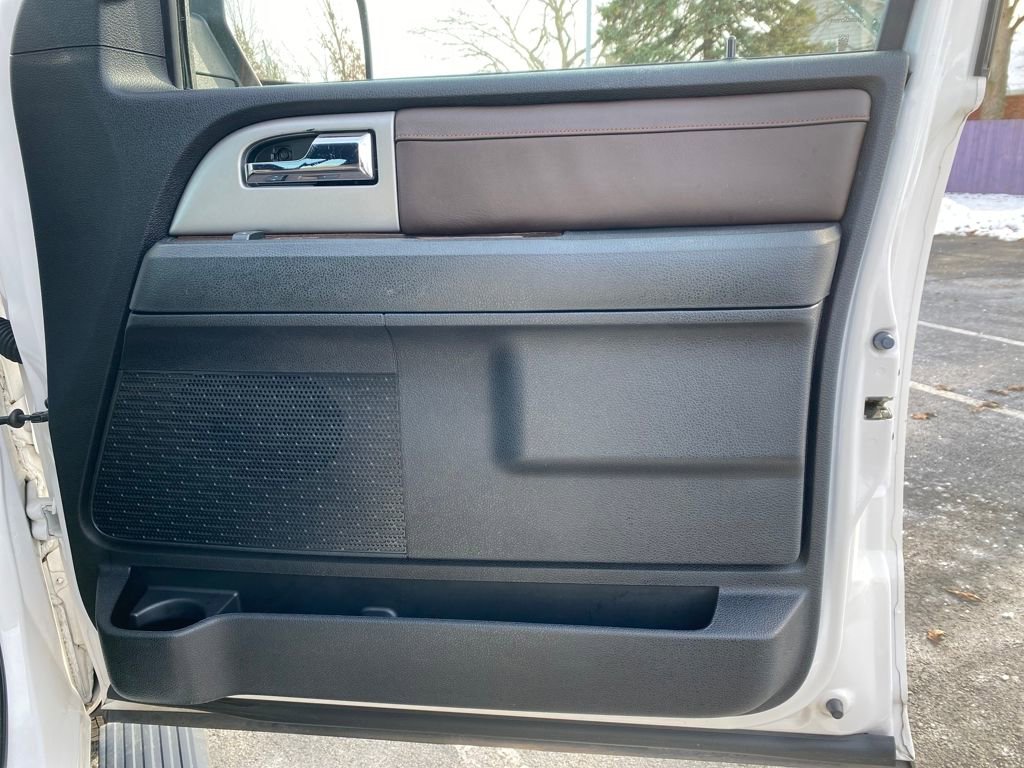 Used 2017 Ford Expedition EL King Ranch image 9