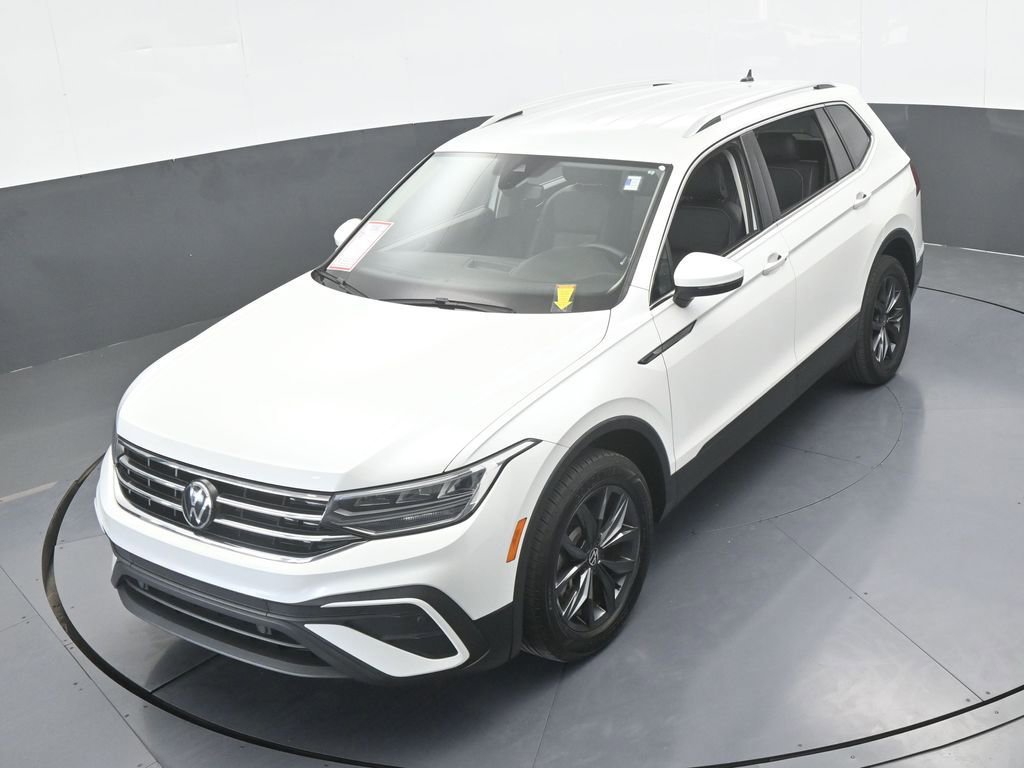 Used 2023 Volkswagen Tiguan SE image 46