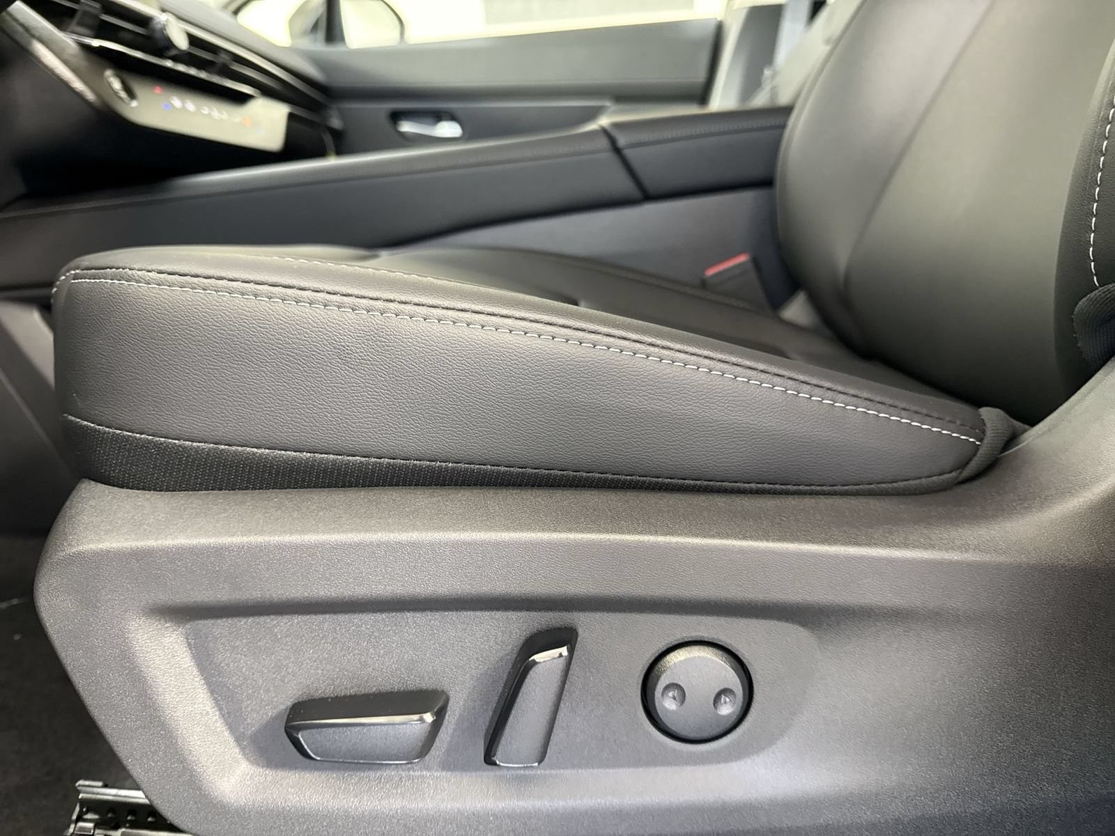 New 2026 Nissan Murano SV AWD/4WD image 20