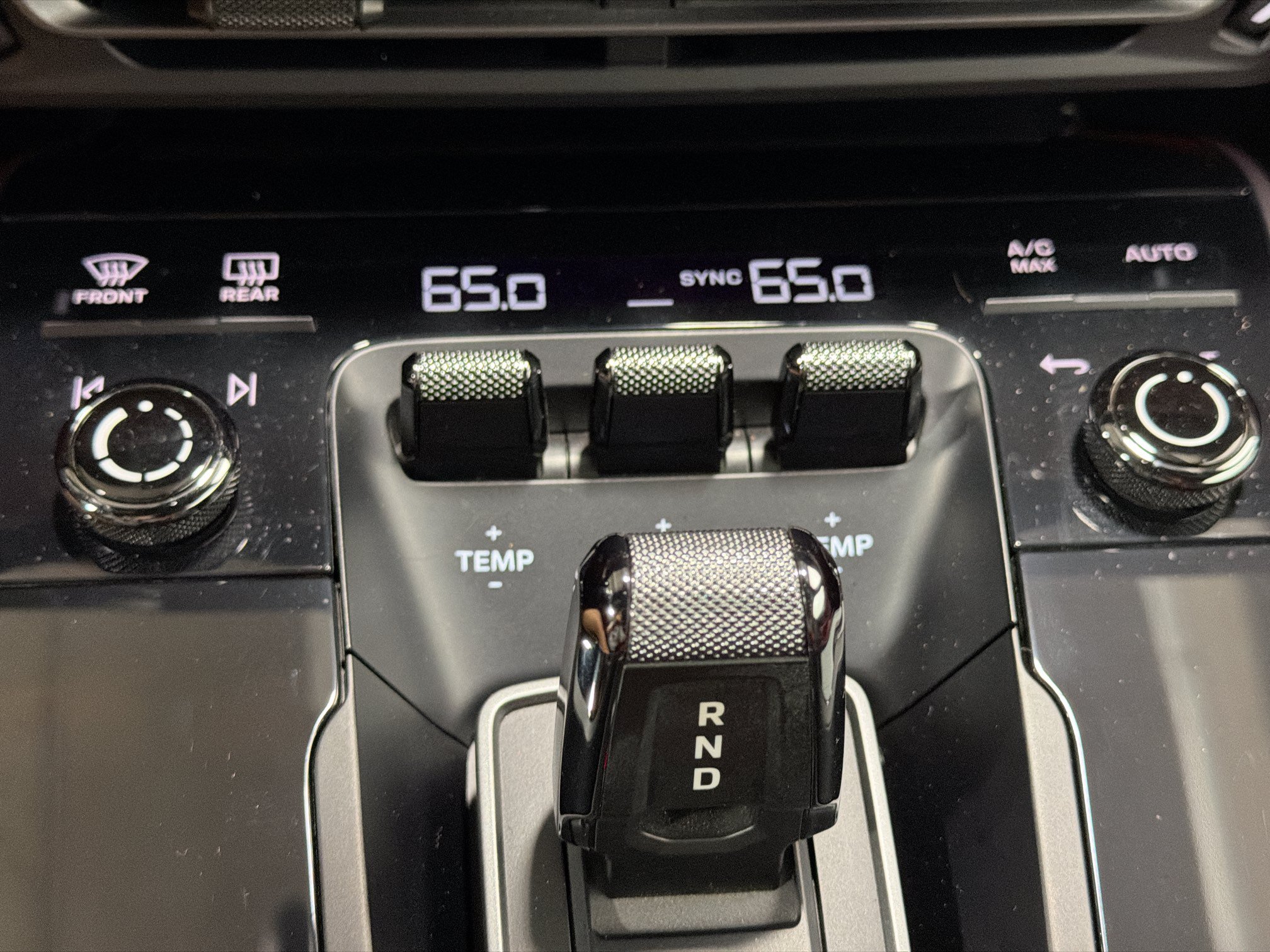 Certified 2021 Porsche 911 Turbo S AWD/4WD image 31