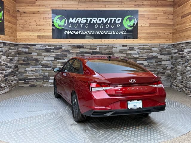 Certified 2023 Hyundai Elantra SEL w/ Cargo Package FWD image 8