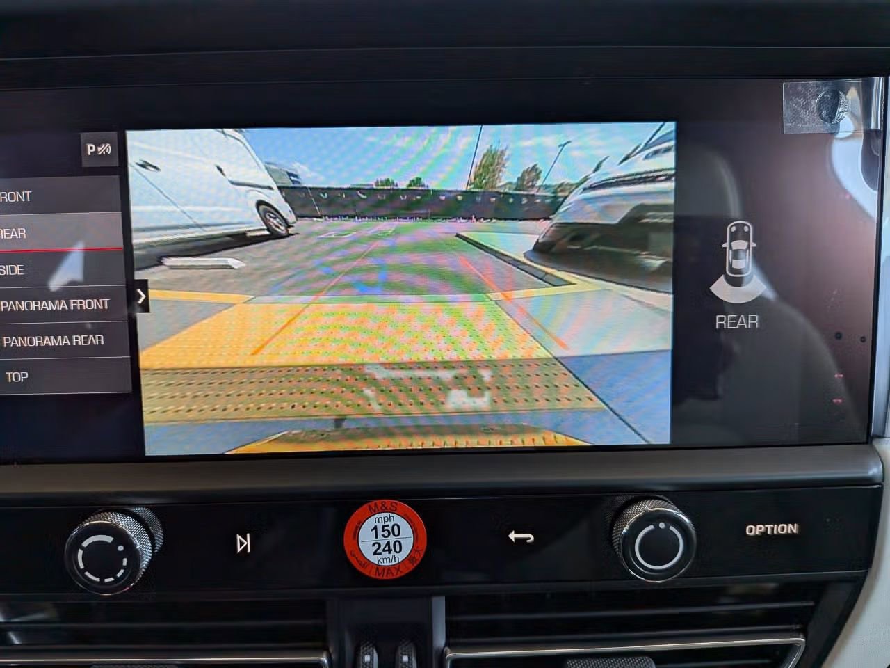 Certified 2025 Porsche Macan AWD/4WD image 20
