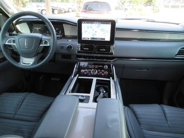 Used 2020 Lincoln Navigator Black Label AWD/4WD image 12