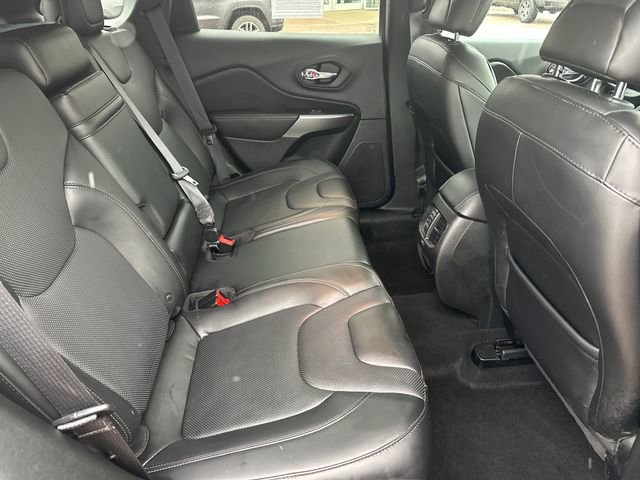 Used 2019 Jeep Cherokee High Altitude image 24