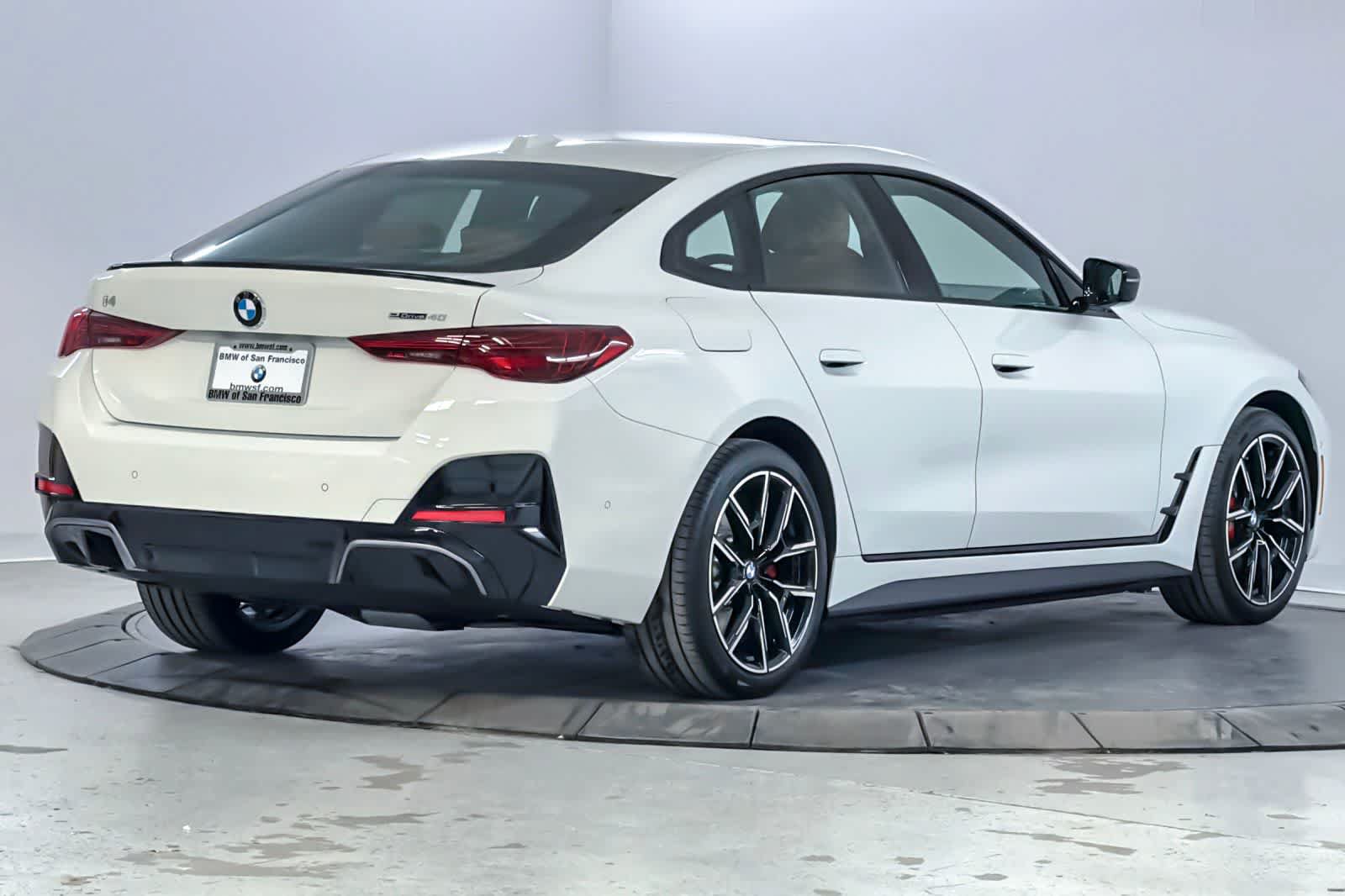 New 2026 BMW i4 eDrive40 w/ M Sport Package RWD image 2