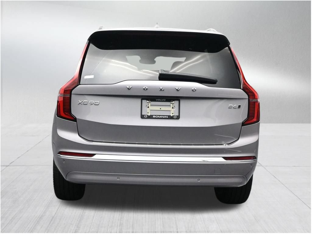 New 2026 Volvo XC90 B6 Plus w/ Protection Package Premier AWD/4WD image 4