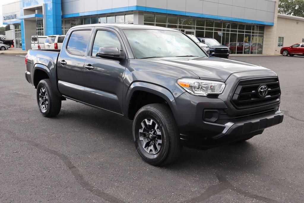 Used 2022 Toyota Tacoma SR5 image 2