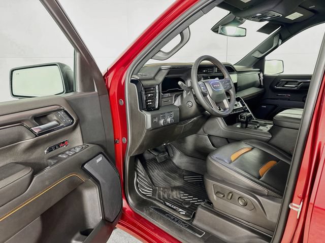 Used 2024 GMC Sierra 1500 AT4 w/ AT4 Preferred Package AWD/4WD image 3