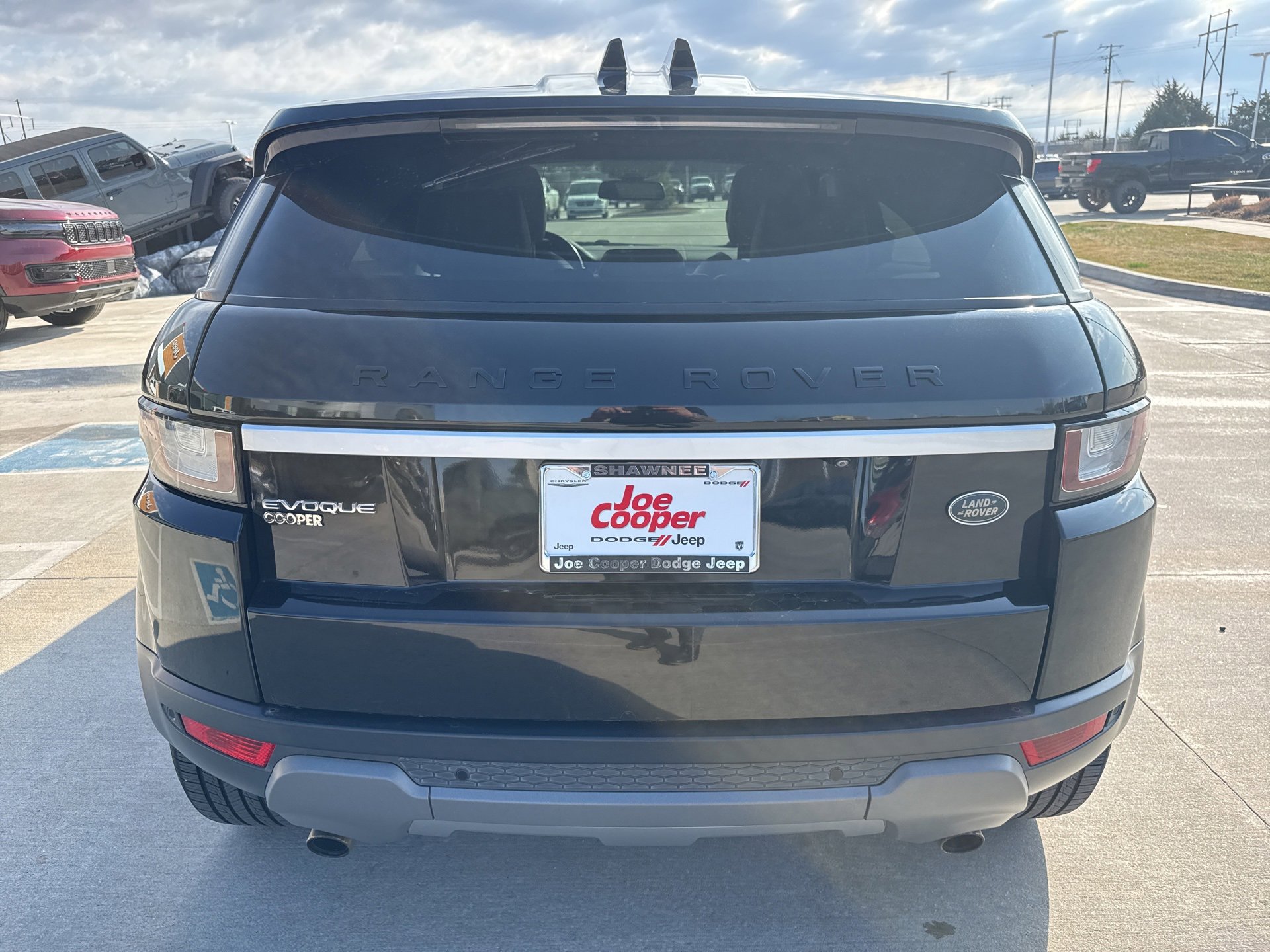 Used 2019 Land Rover Range Rover Evoque HSE image 6