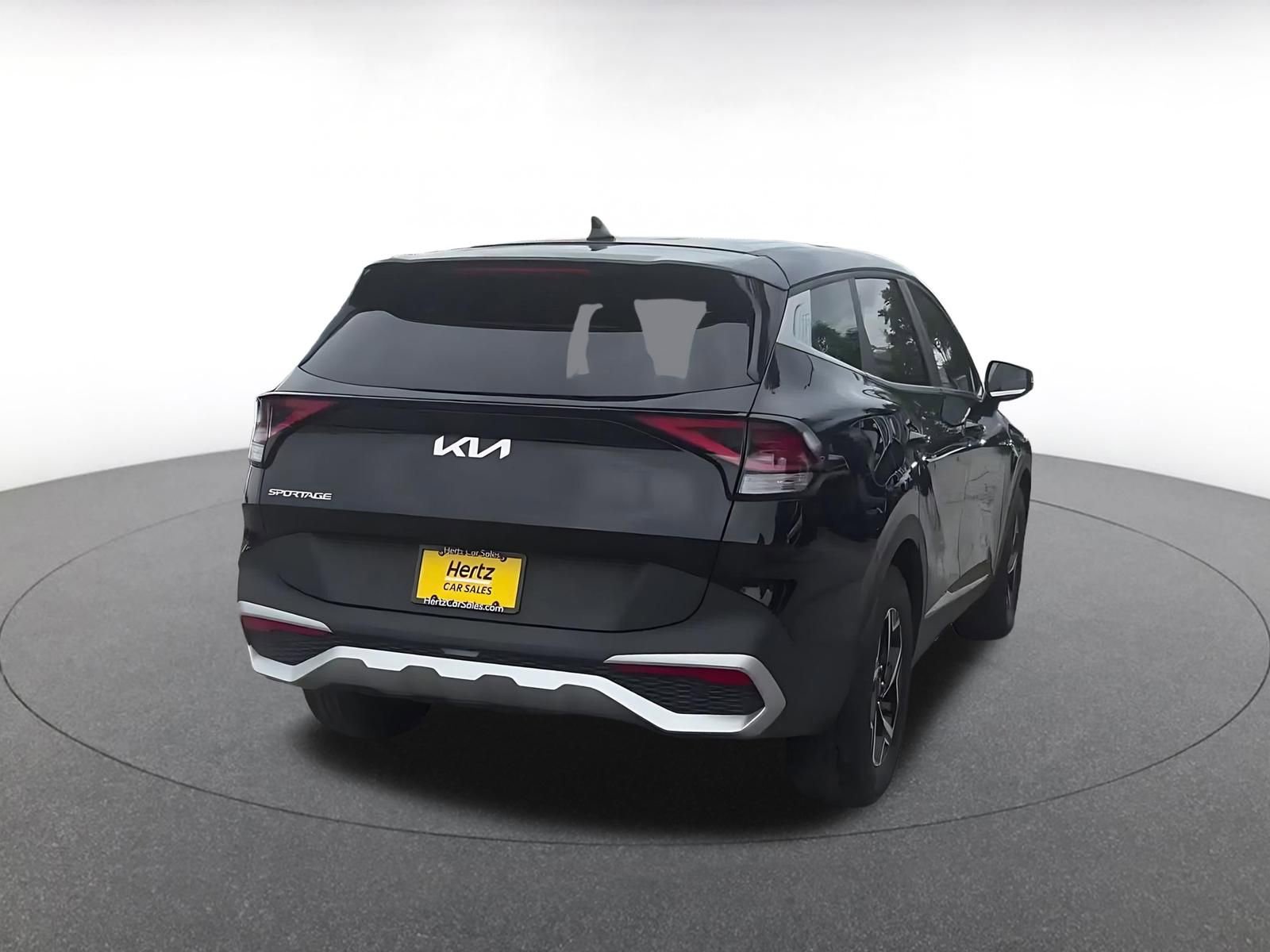 Used 2025 Kia Sportage LX FWD image 14
