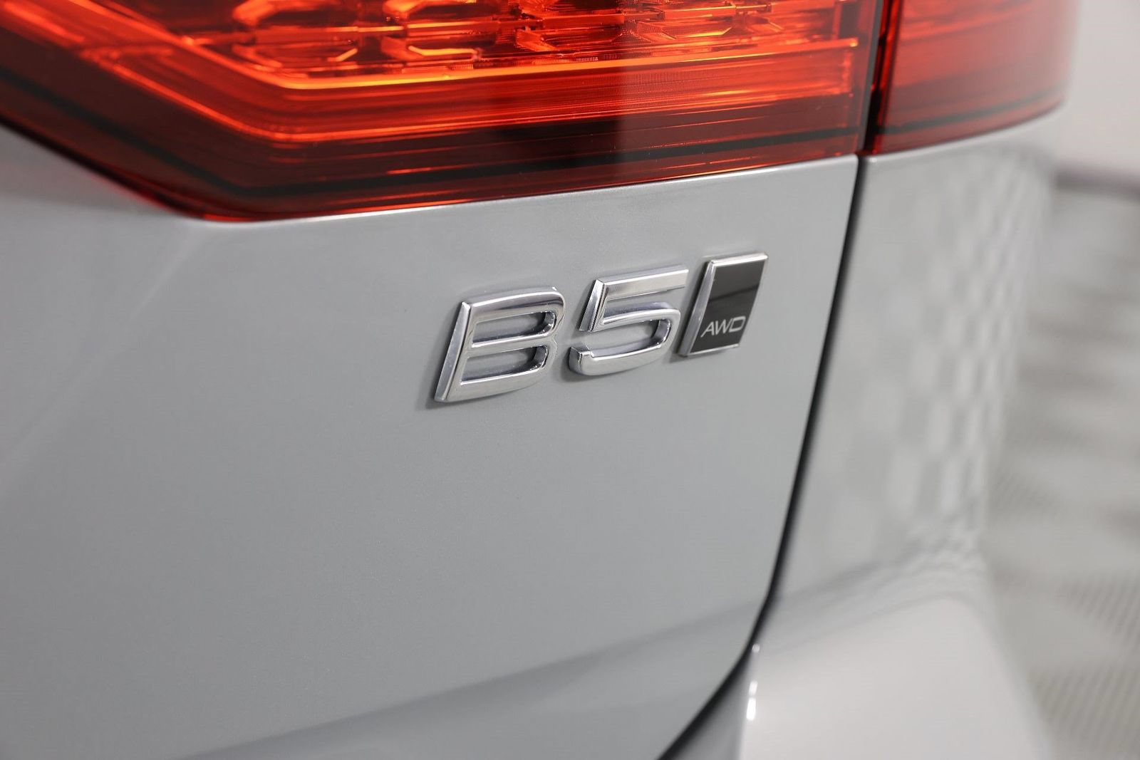 Certified 2025 Volvo V60 B5 Cross Country Ultra AWD/4WD image 20