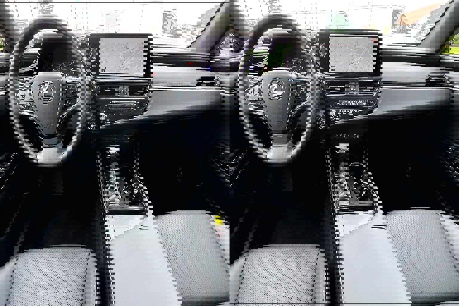 Used 2025 Lexus ES 350 w/ Premium Package image 16