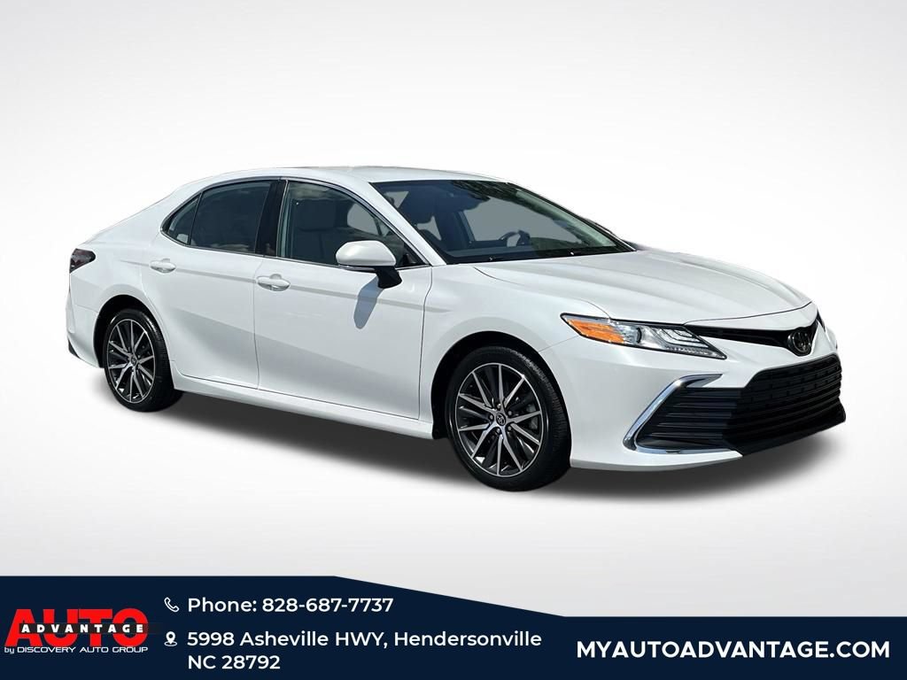 Used 2023 Toyota Camry XLE FWD image 1
