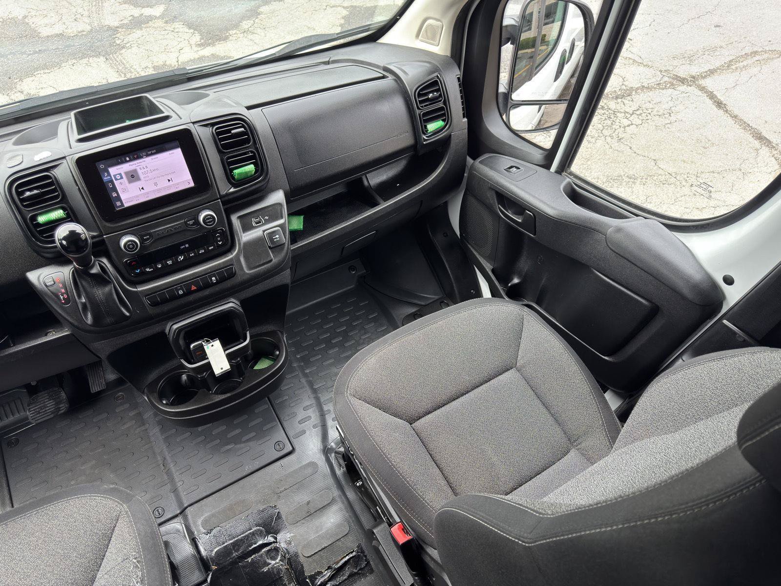 Used 2025 RAM ProMaster 2500 w/ Convenience Group FWD image 25