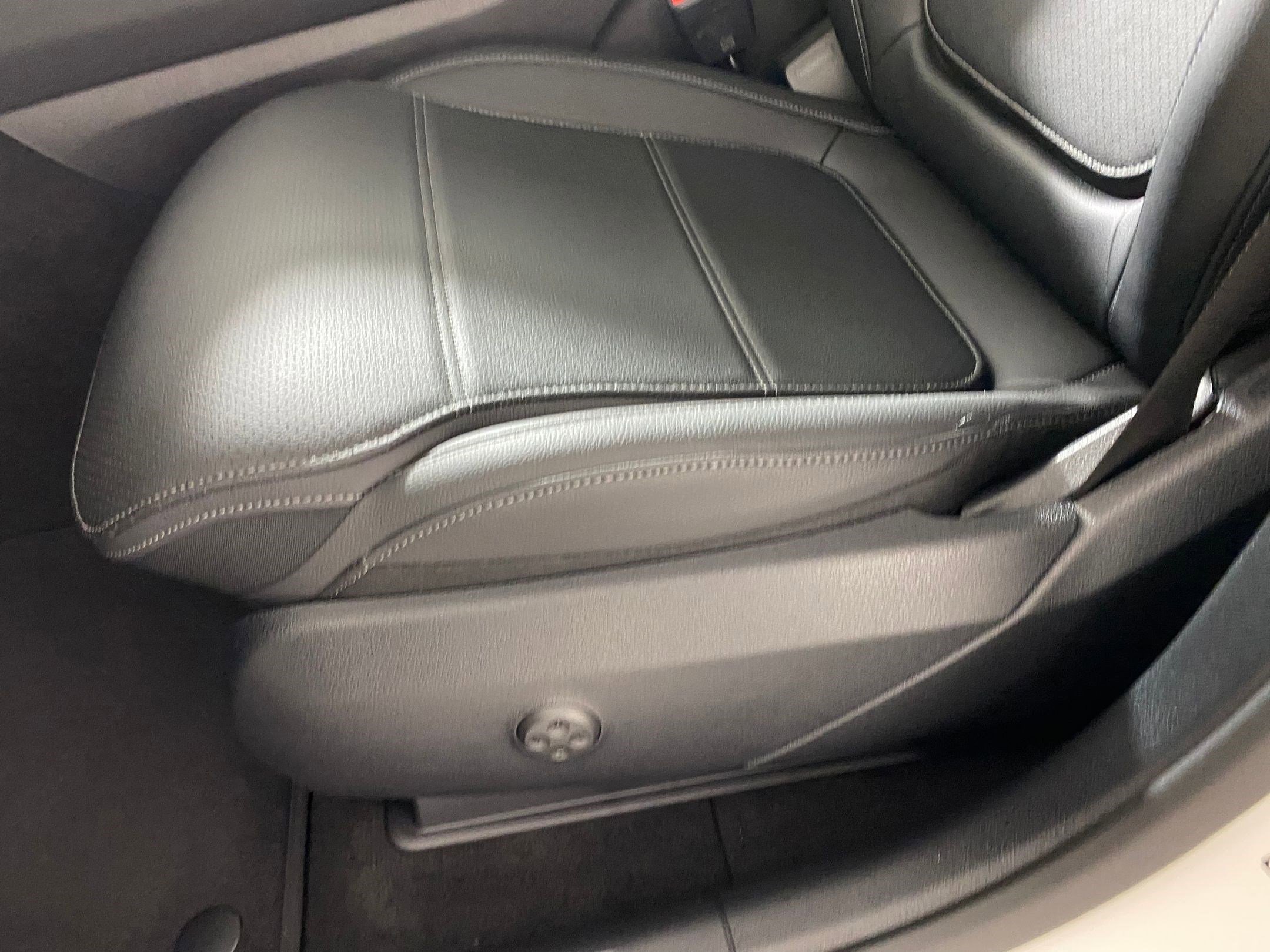 Used 2026 Mercedes-Benz GLC 300 4MATIC image 12