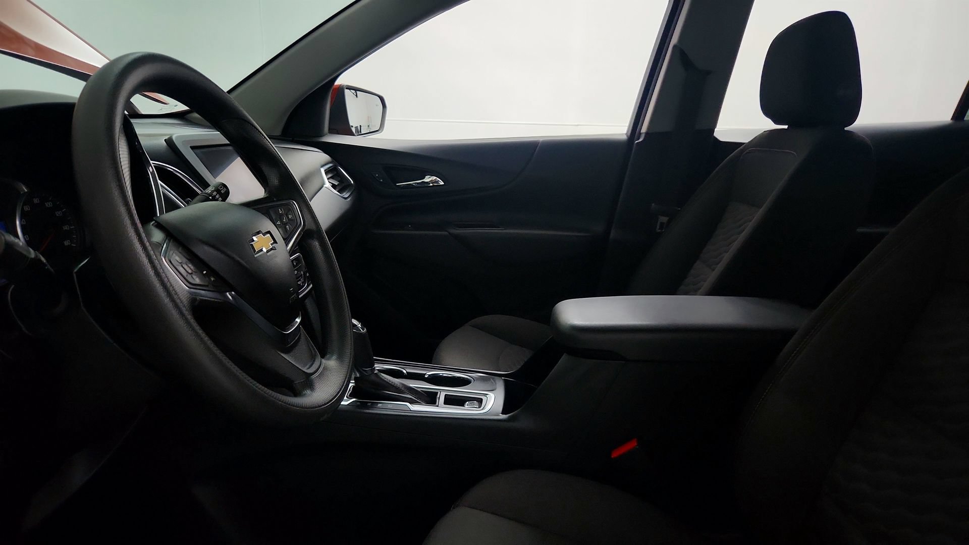 Used 2020 Chevrolet Equinox LT FWD image 17