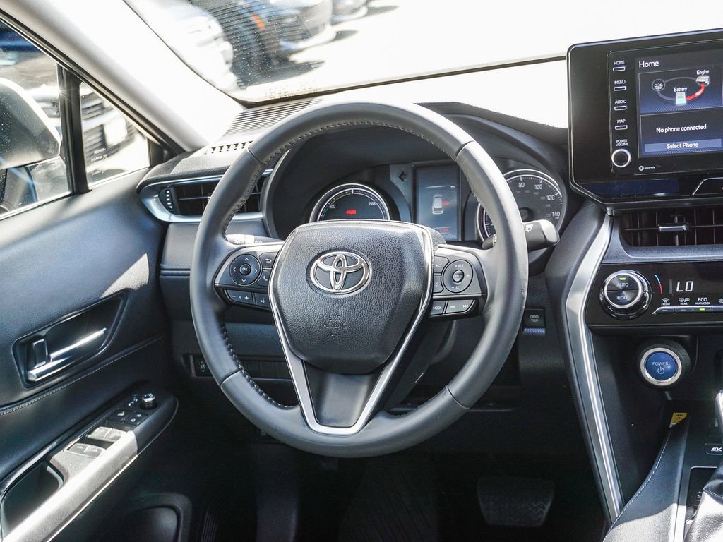 Used 2022 Toyota Venza LE AWD/4WD image 17