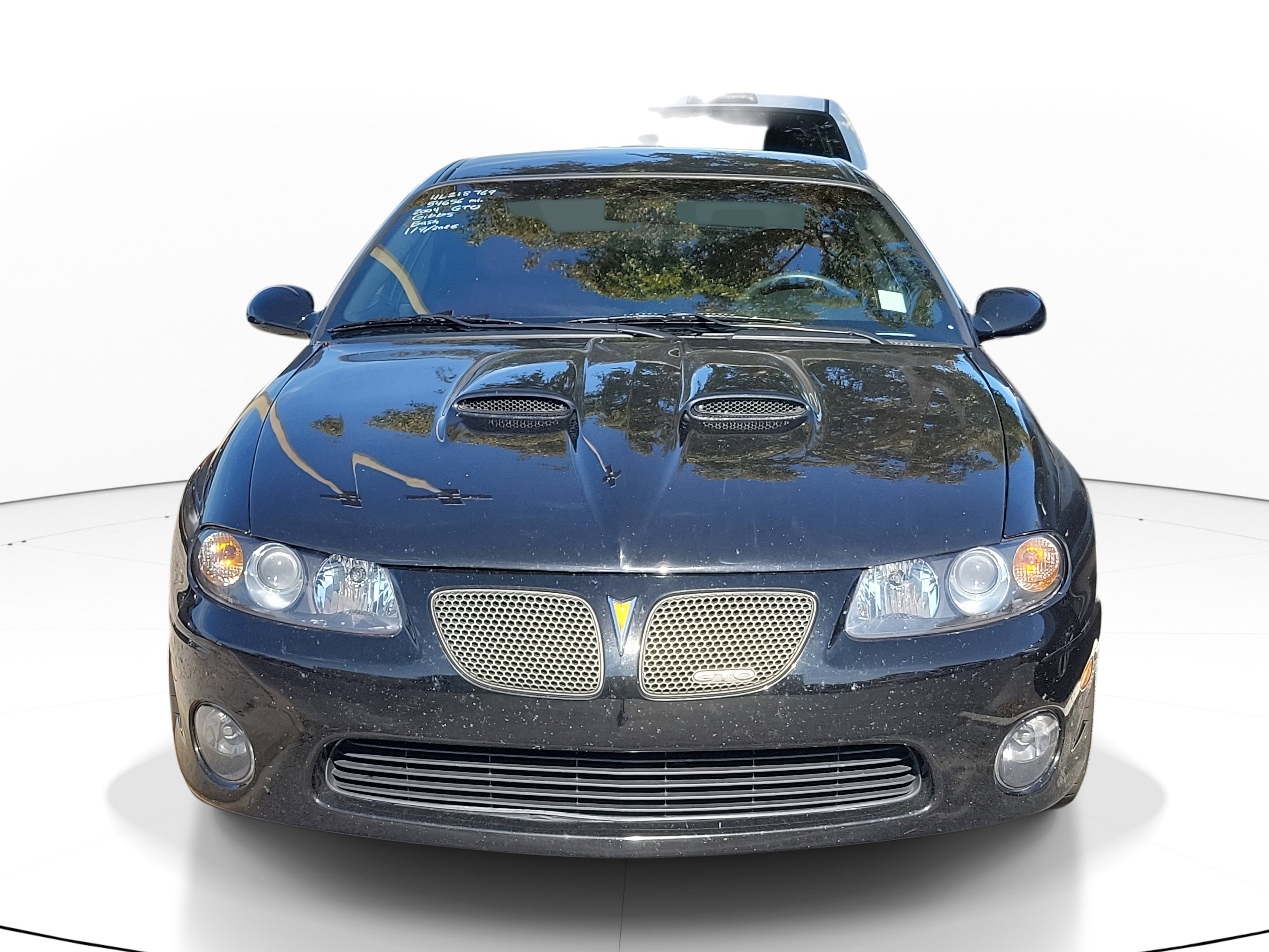 Used 2004 Pontiac GTO image 2
