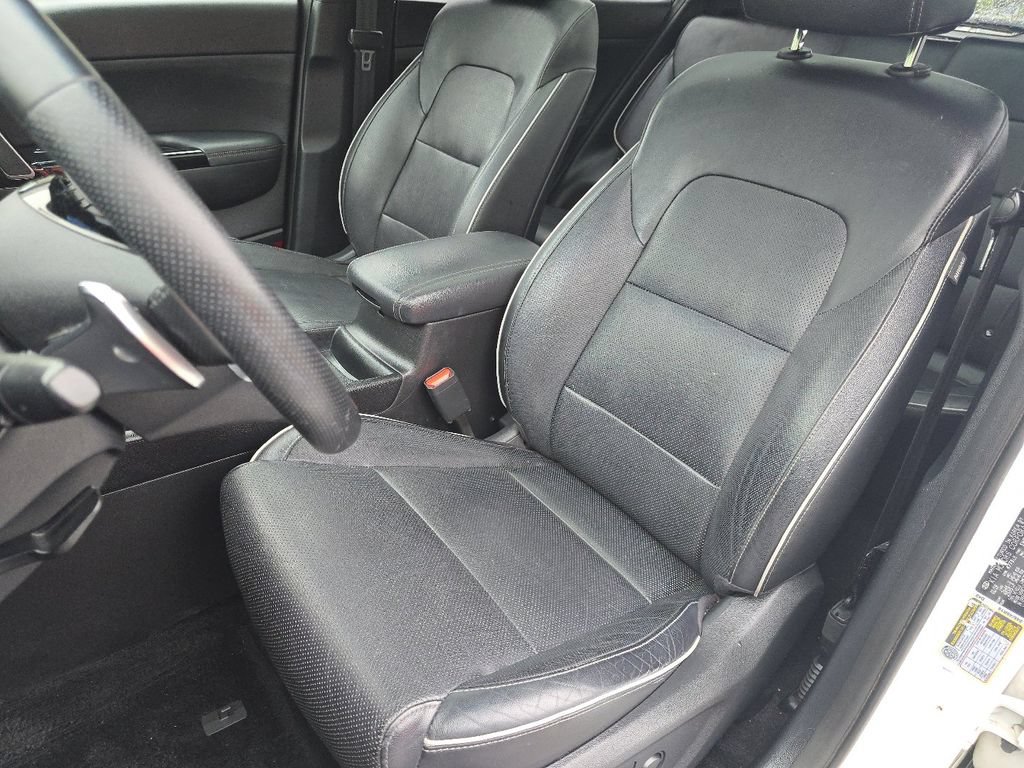 Used 2020 Kia Sportage SX FWD image 22