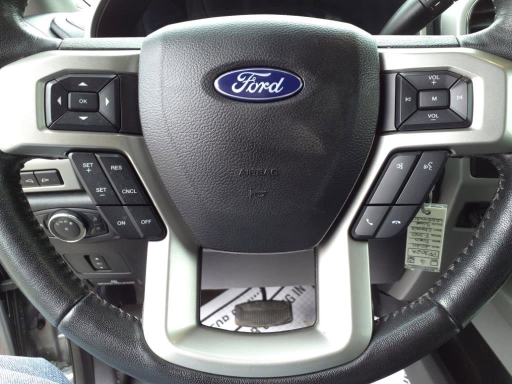 Certified 2020 Ford F350 Lariat w/ Lariat Value Package image 18