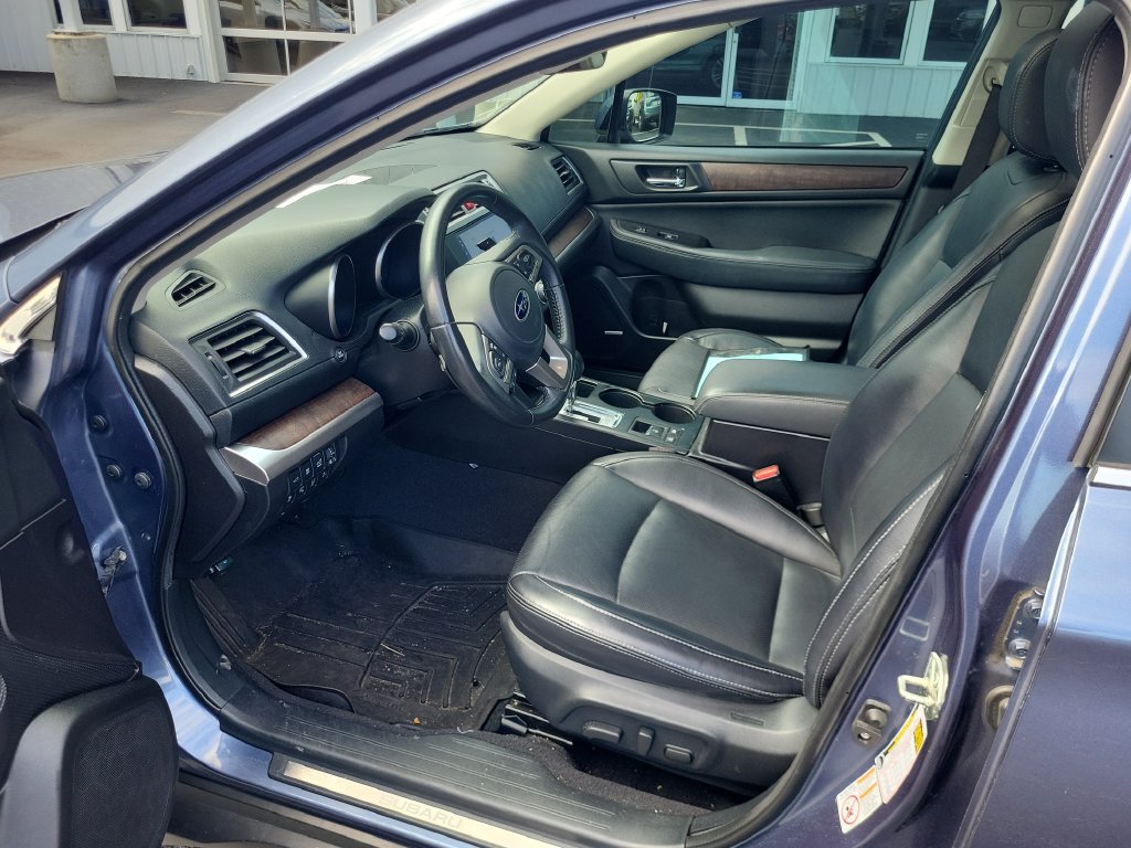 Used 2017 Subaru Outback 3.6R Limited AWD/4WD image 8