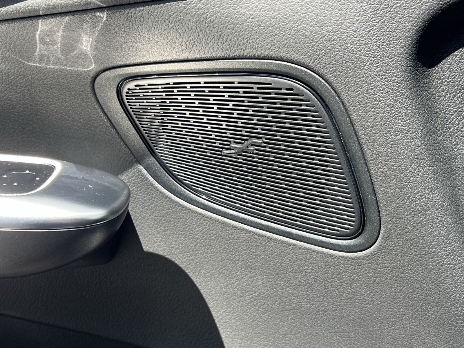 Used 2024 Mercedes-Benz GLC 300 4MATIC image 41