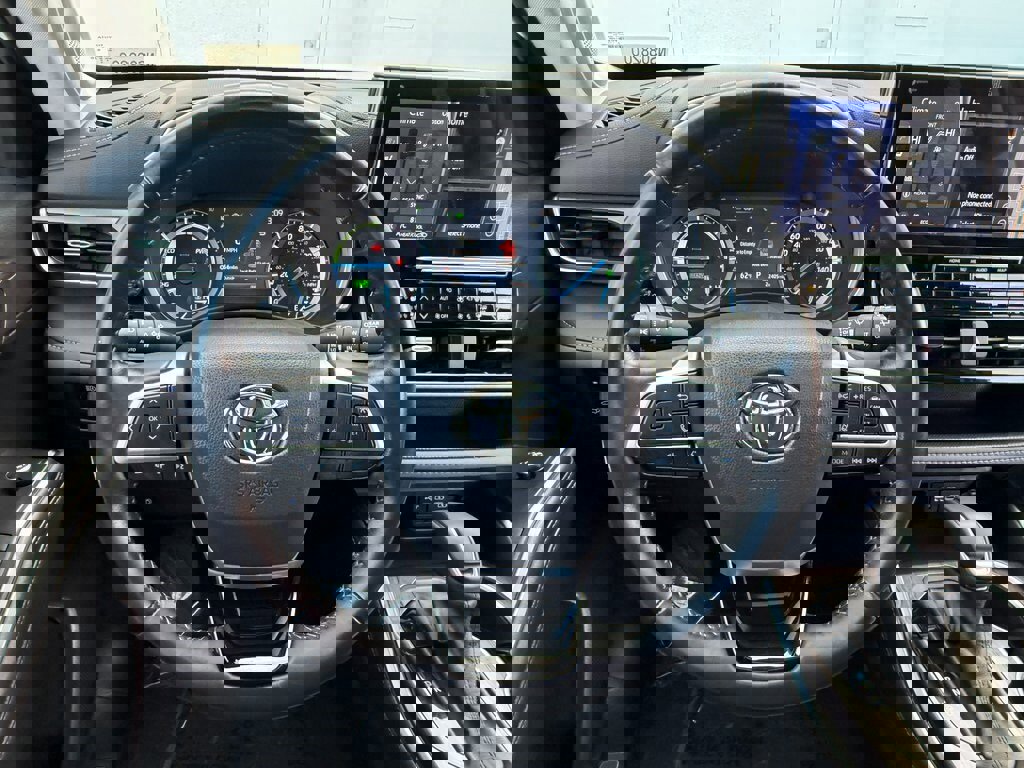 Used 2022 Toyota Highlander Limited image 25