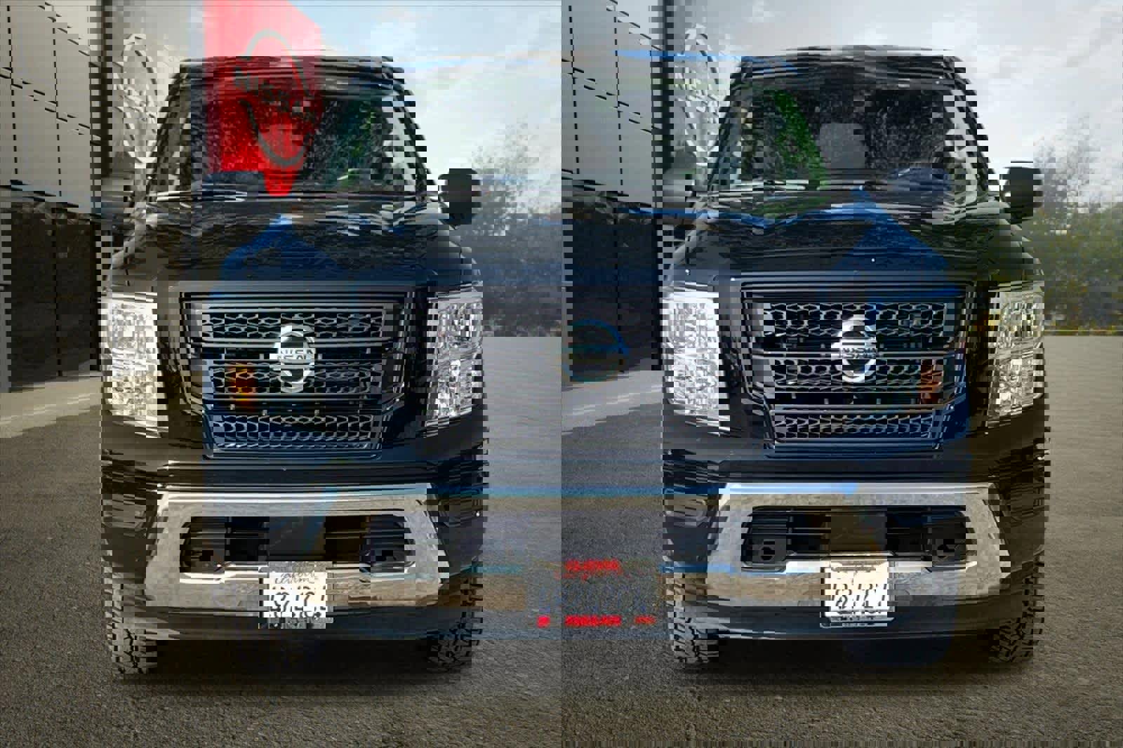 Certified 2022 Nissan Titan SV w/ Accessory Utility Package image 11