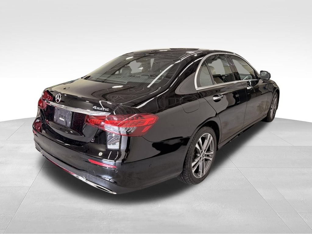 Used 2023 Mercedes-Benz E 350 4MATIC Sedan image 6