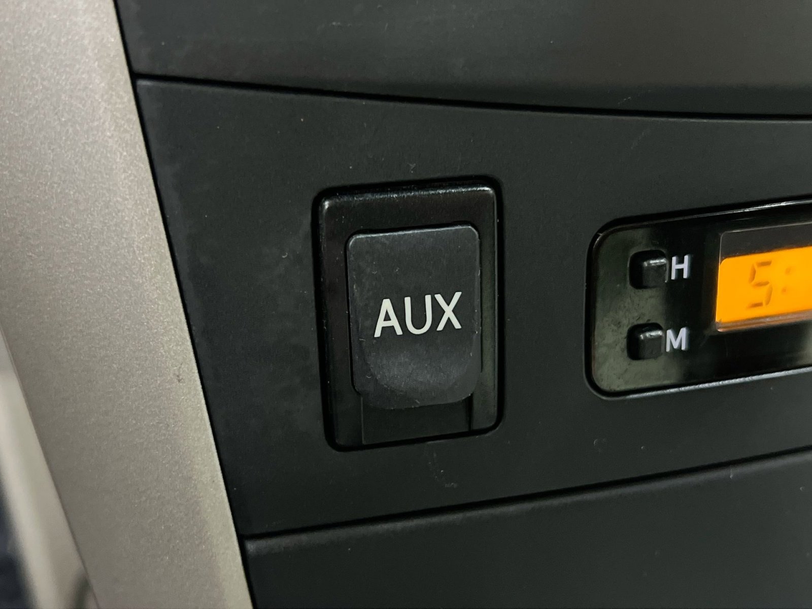 Used 2010 Toyota Corolla LE image 32