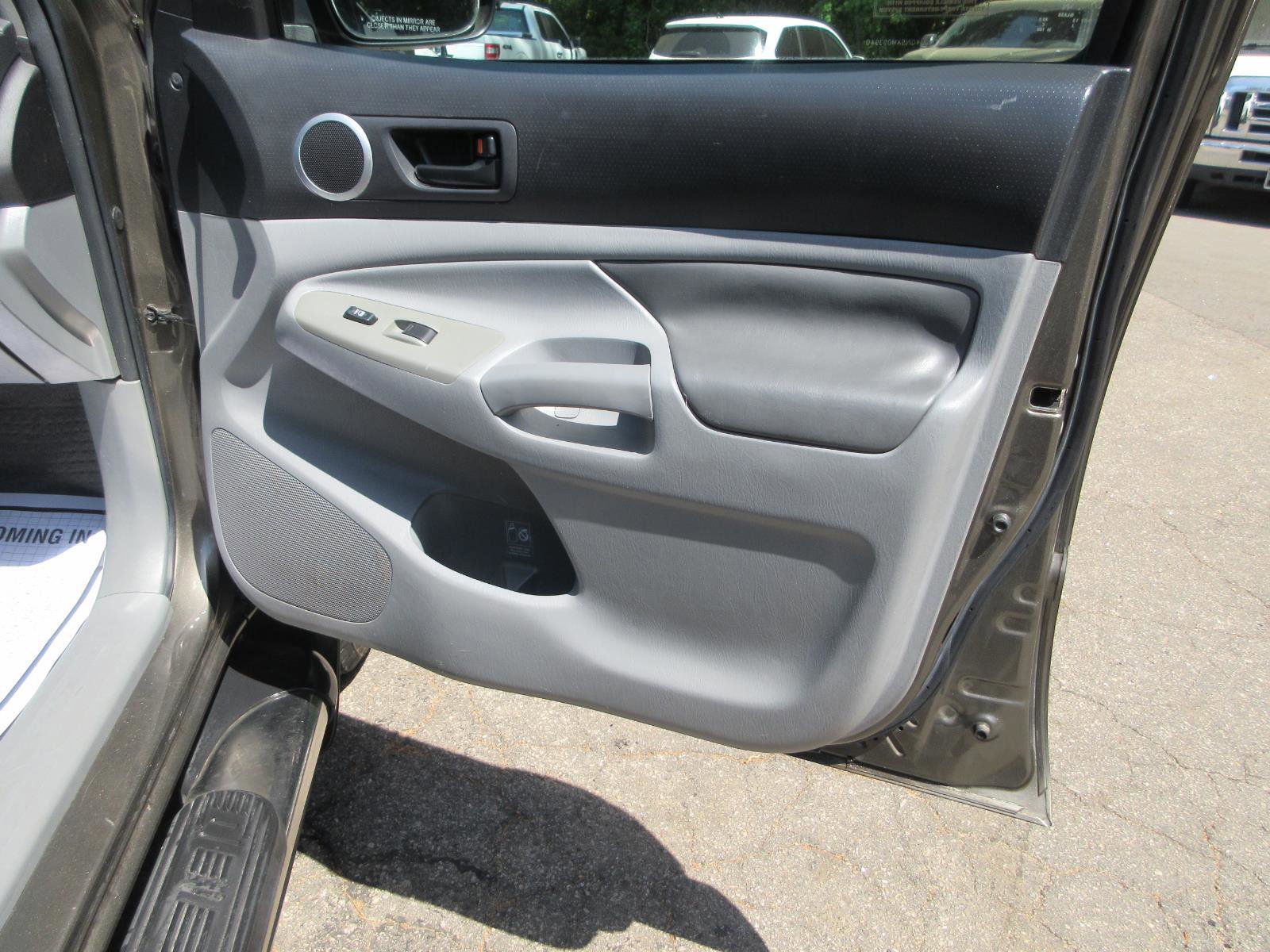 Used 2010 Toyota Tacoma PreRunner RWD image 20
