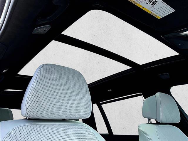 Used 2024 BMW X7 xDrive40i w/ M Sport Package image 17