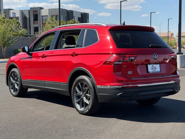 Used 2022 Volkswagen Tiguan SE FWD image 3