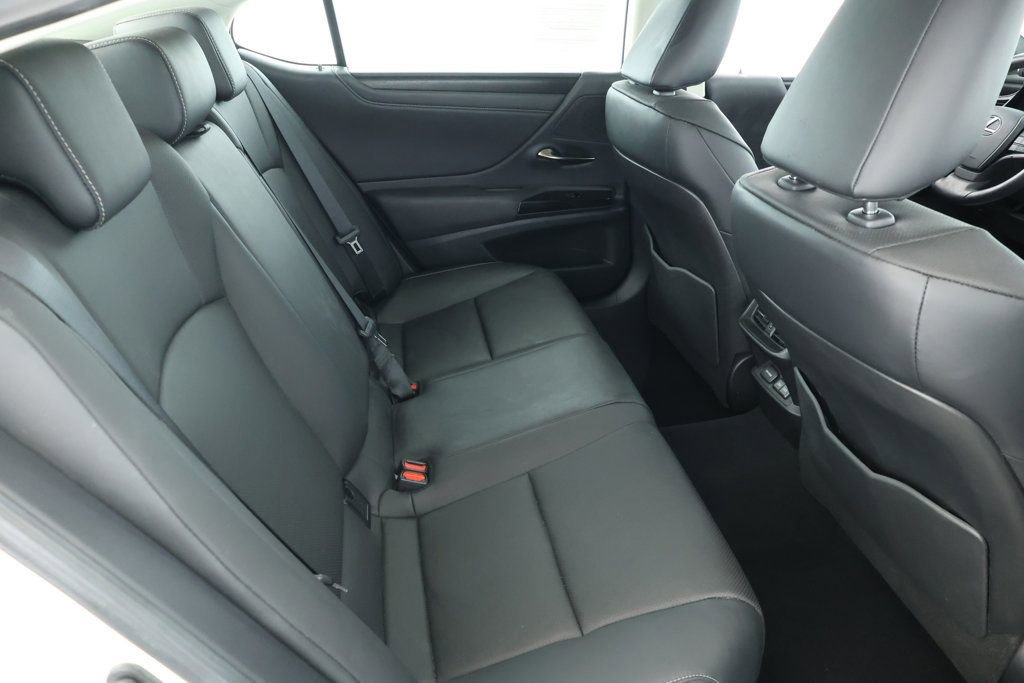 Used 2024 Lexus ES 350 w/ Premium Package image 19