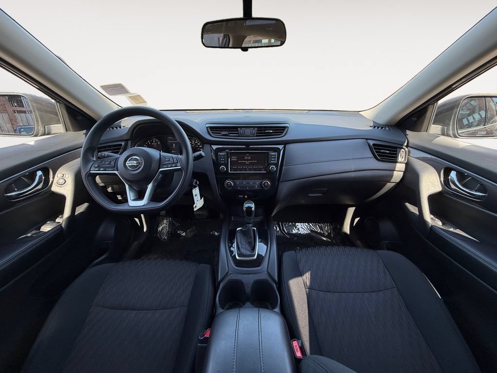 Used 2018 Nissan Rogue S AWD/4WD image 12