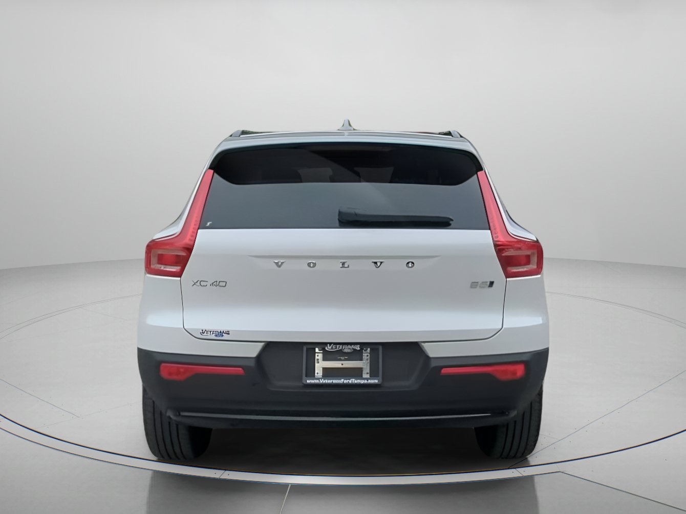 Used 2026 Volvo XC40 B5 Plus AWD/4WD image 24