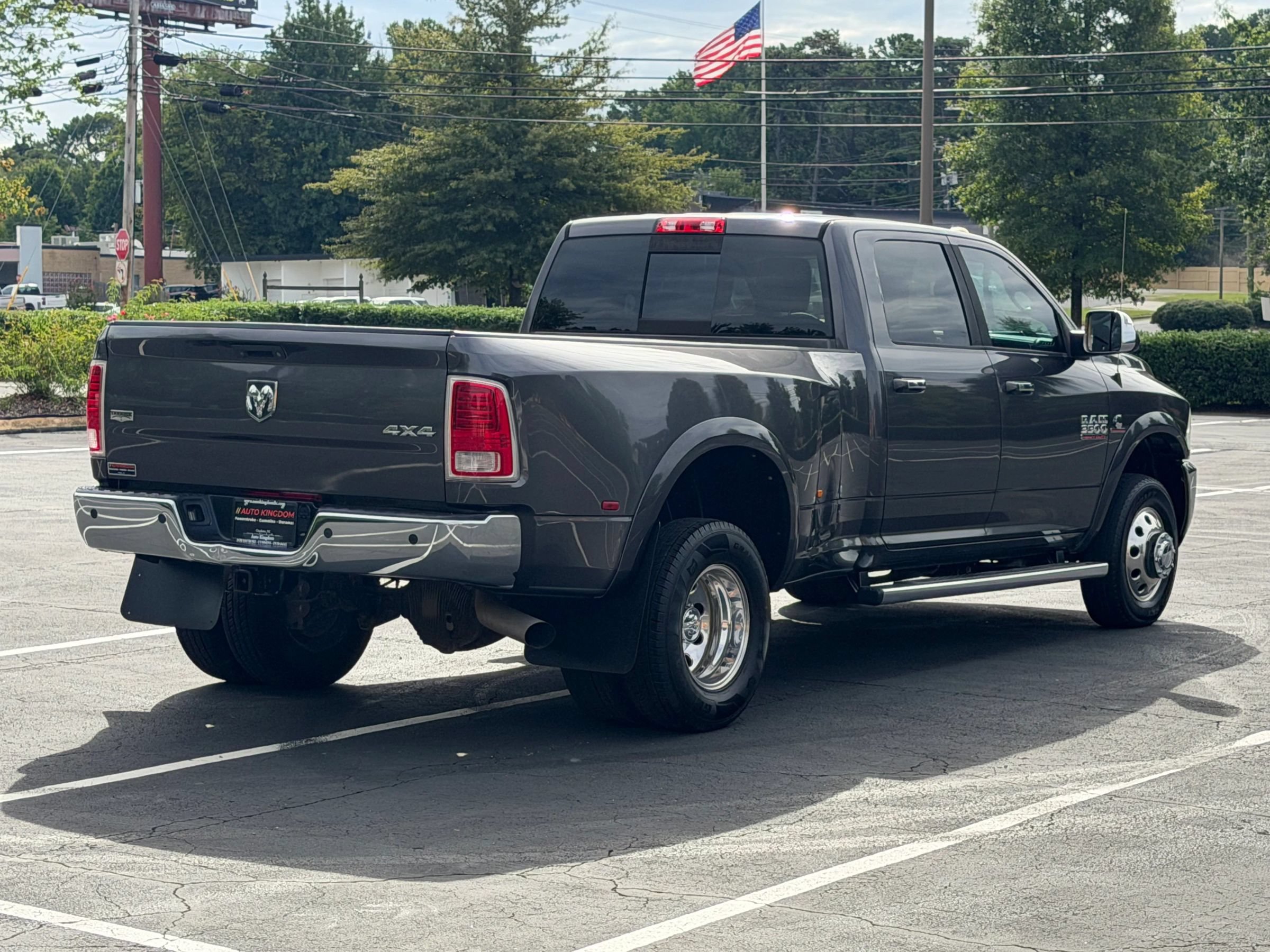 Used 2015 RAM 3500 Laramie AWD/4WD image 6
