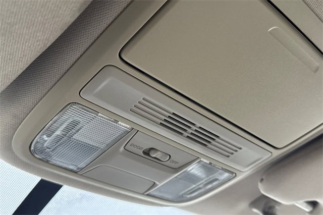 Used 2017 Honda CR-V LX image 24