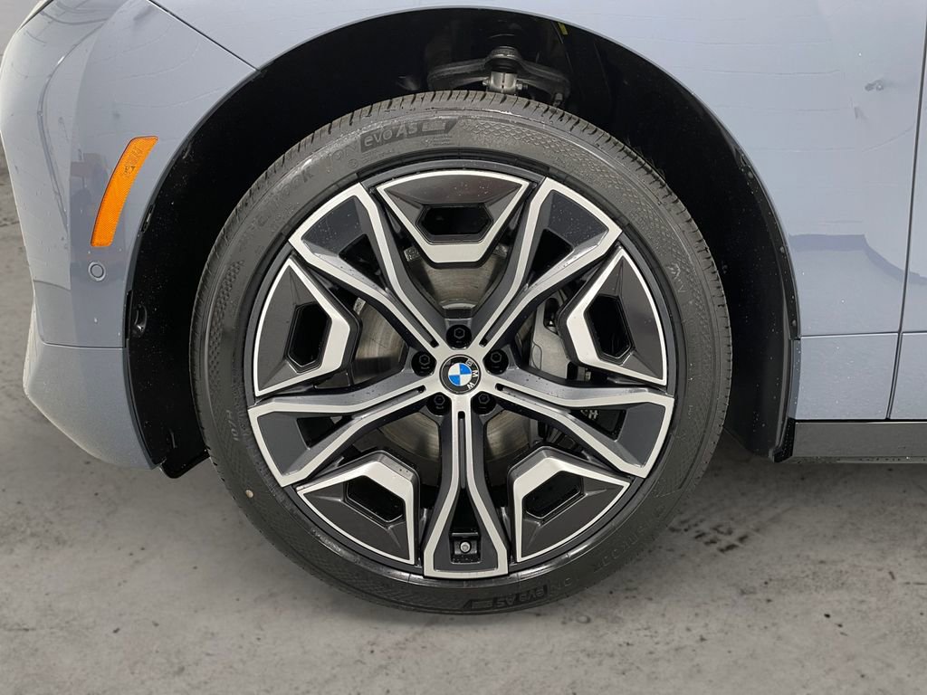 New 2026 BMW iX xDrive45 image 13