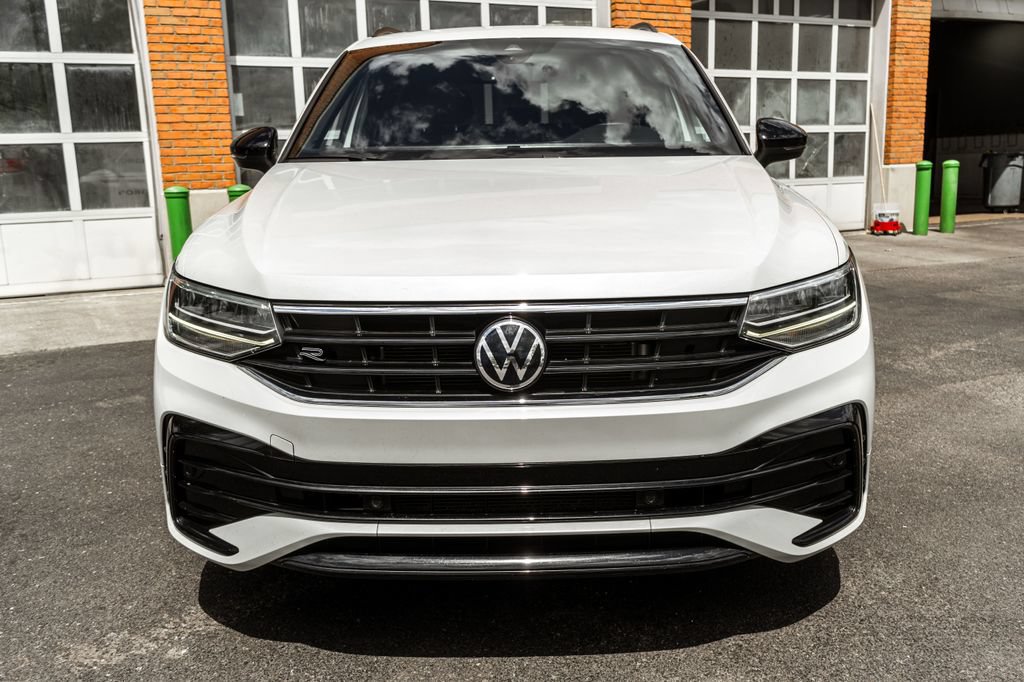 Used 2022 Volkswagen Tiguan SE R-Line AWD/4WD image 33