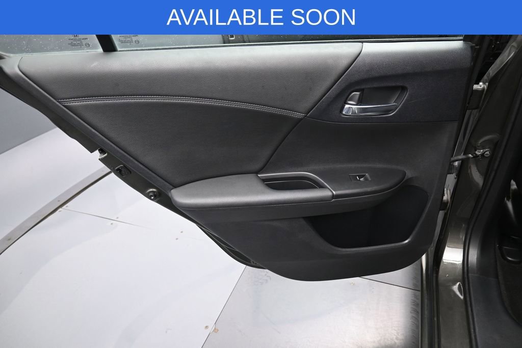 Used 2013 Honda Accord EX image 30